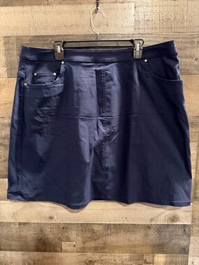 hearts of palm womans Dark Navy Flat-Front Skort